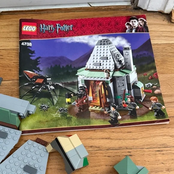 LEGO Harry Potter Pieces and Partial Sets with Minifigures  4758  4738 - Picture 3 of 16